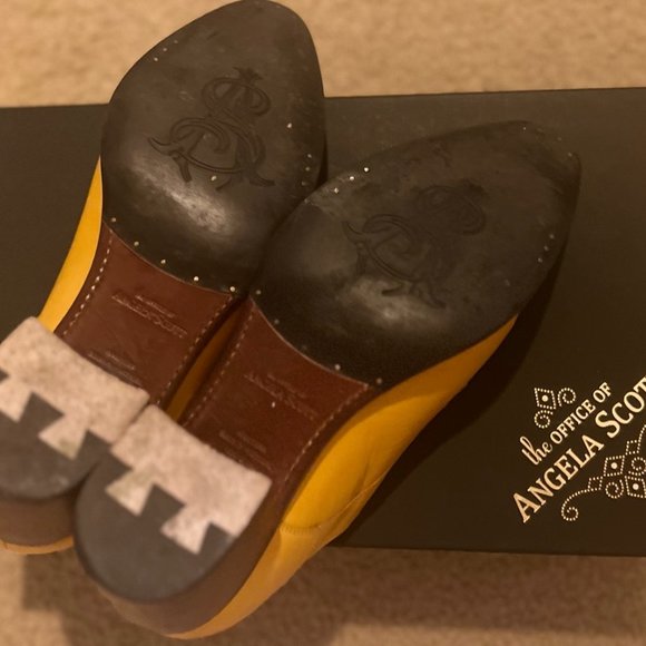 Miss Button Midheel - Picture 4 of 13